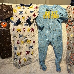 4 Boy’s Pajamas ~ winter fleece footie 2T 24 months